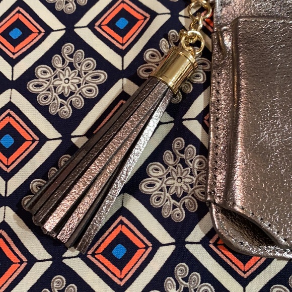 NWOT Madison West Wristlet bronze - Picture 5 of 5